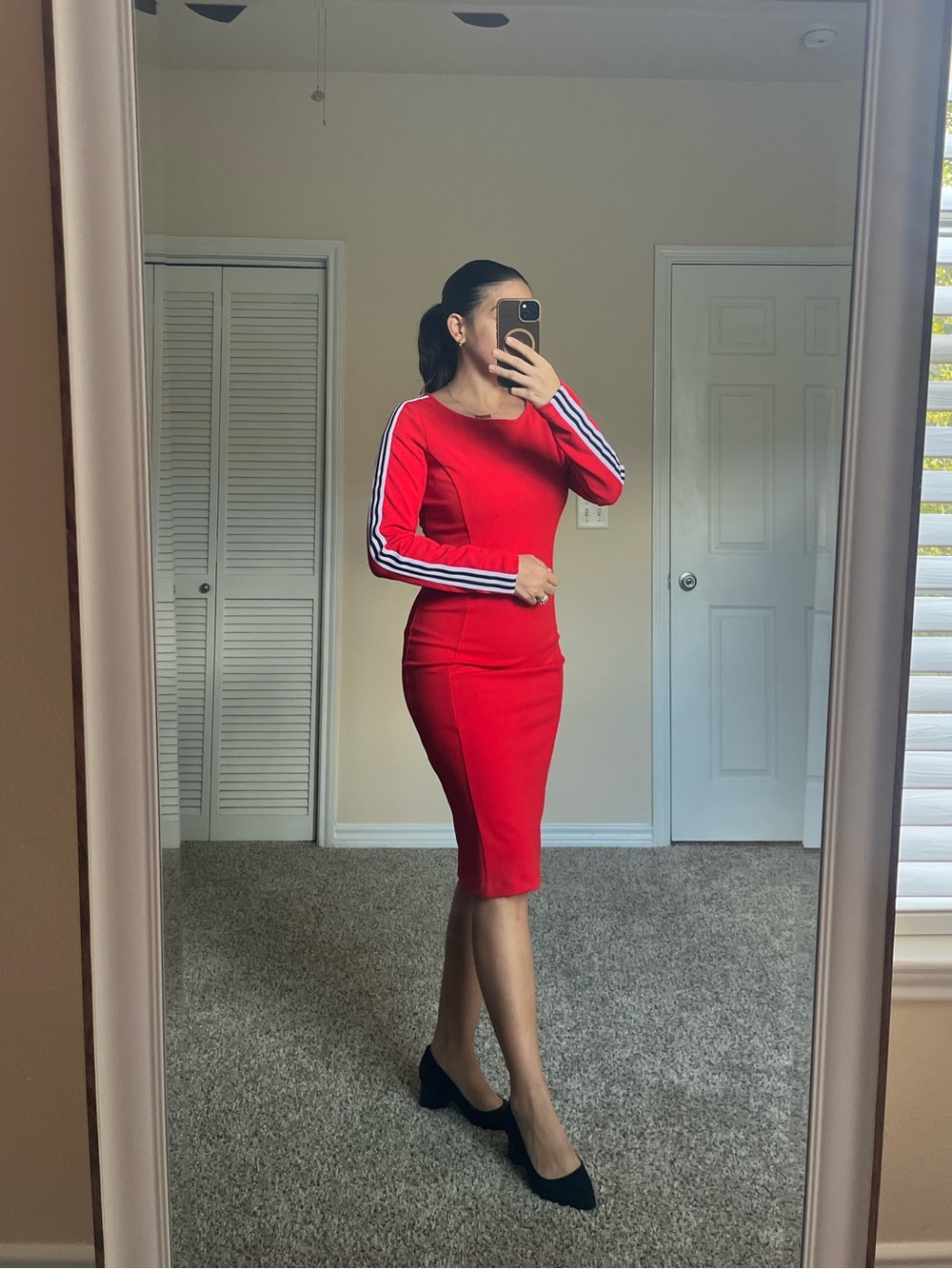 Y2K-inspired/sporty retro athleisure-meets-workwear dress